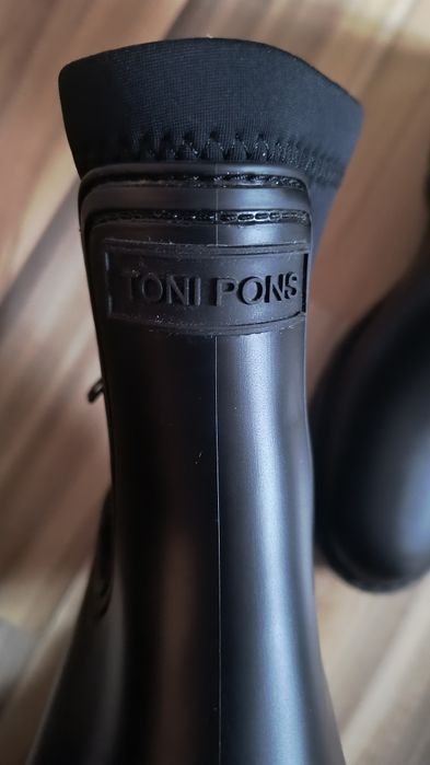 Ghete Toni Pons femei