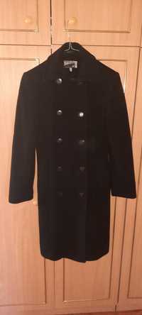 Дамско палто на фирма Ревю