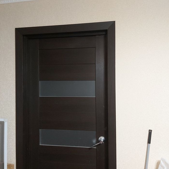 продам недорого межкомнатные двери,б/у