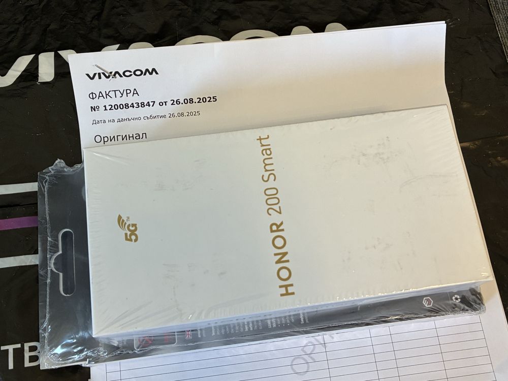ЗАПЕЧАТАН 256GB Honor 200 Smart 5G Vivacom Гаранция 2027 Green