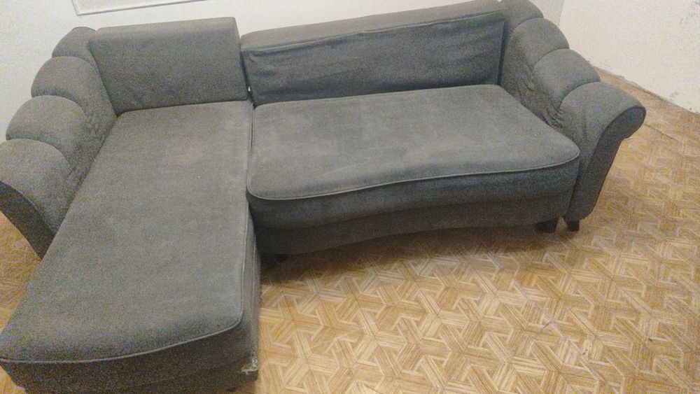 Отдам бесплатно диван