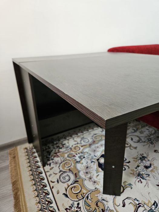 Стол тумба в хорошем состоянии.