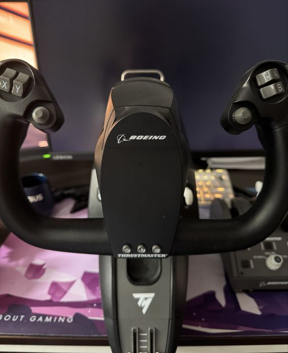 Thrustmaster Boeing Yoke + Throttle