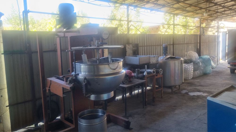 Сотилади Колбаса сыр оборудивания ишлаб турган