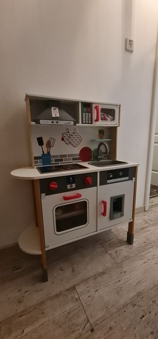 Bucătărie din lemn Lidl