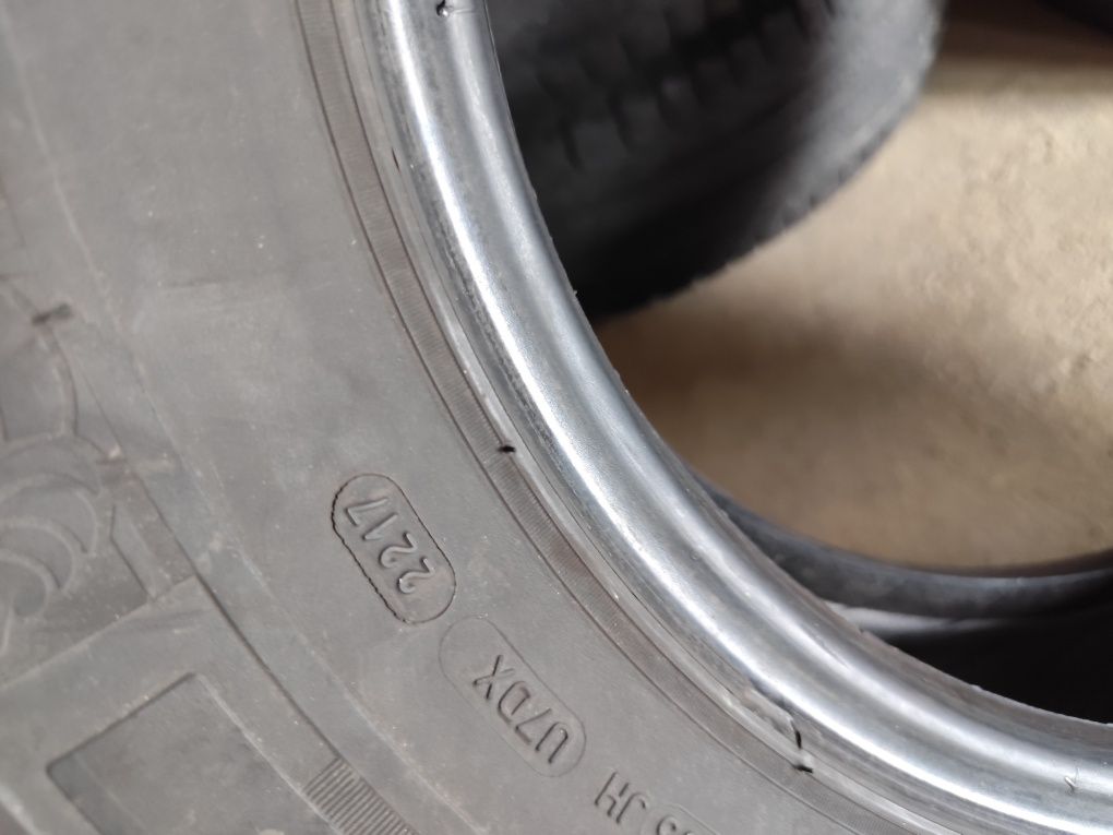 225/75R16C Michelin Agilis