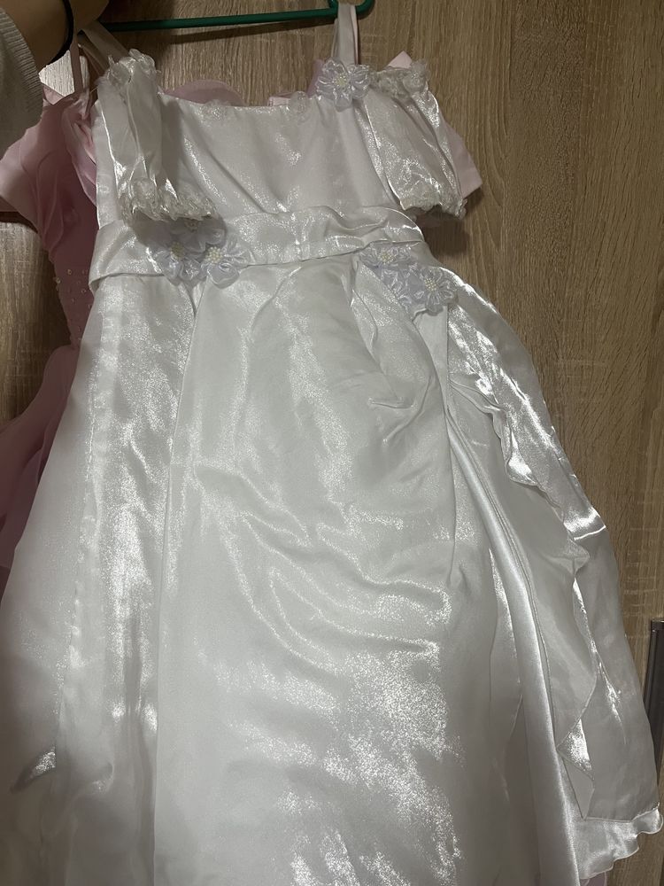 Детские платья на утреник свадьбу д. р