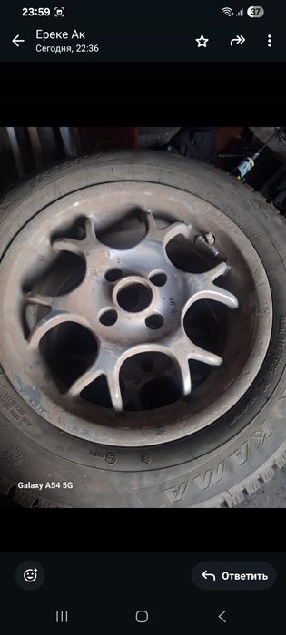 Продам зимние шины с дисками сто девяносто 5*65r 15