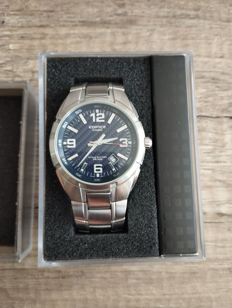 Часовник Casio edifice