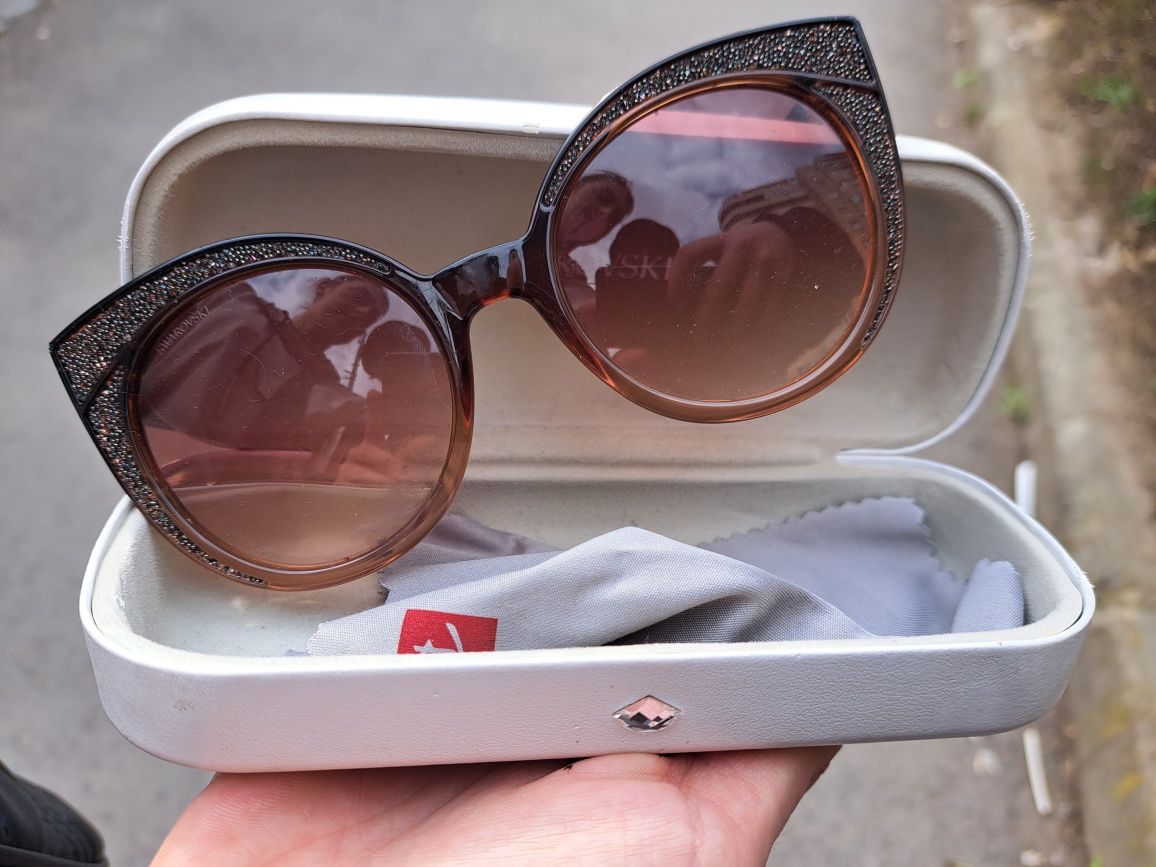 Ochelari de soare swarovski