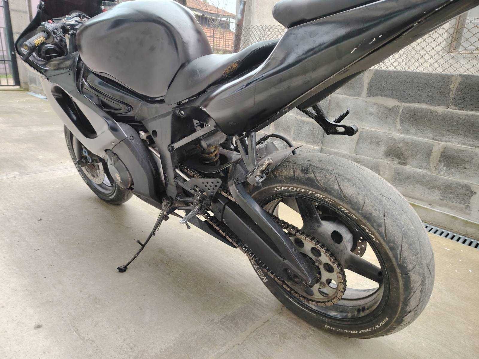 Yamaha YZF-R6 на части