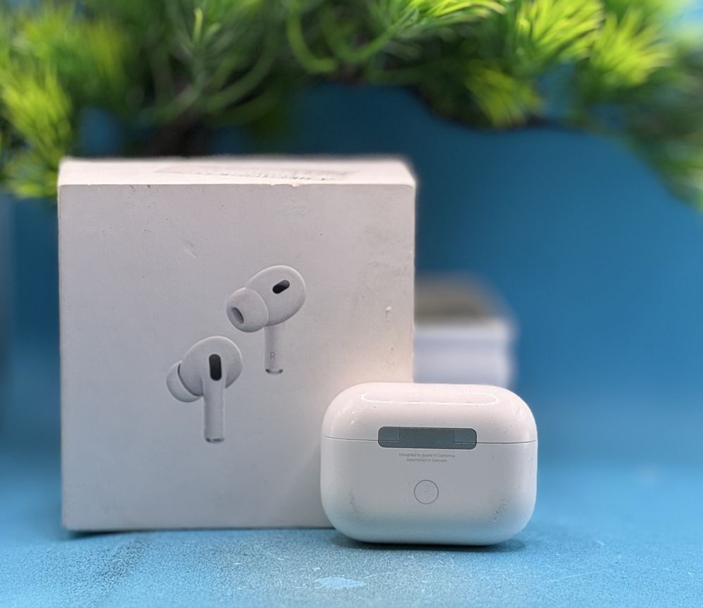 Безжични слушалки Apple Airpods Pro (2nd Generation), Magsafe (USB-C)