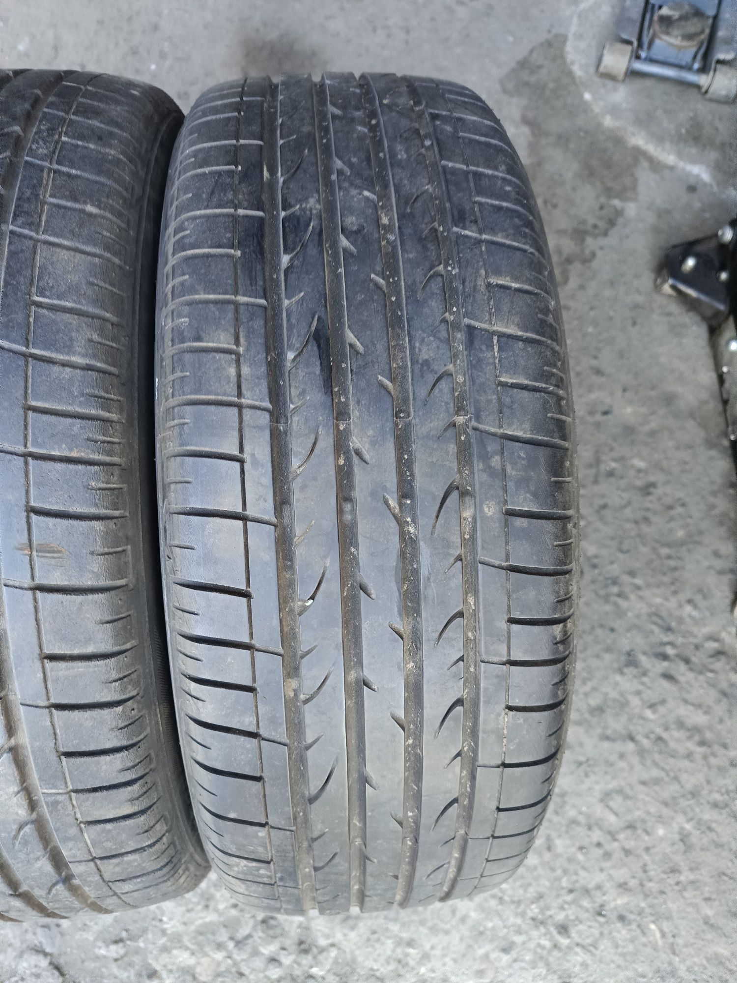 Летни гуми -18цола-225/55-1бр.-65лв."BRIDGESTONE"