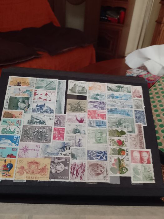 Vând urgent timbre românești și straine