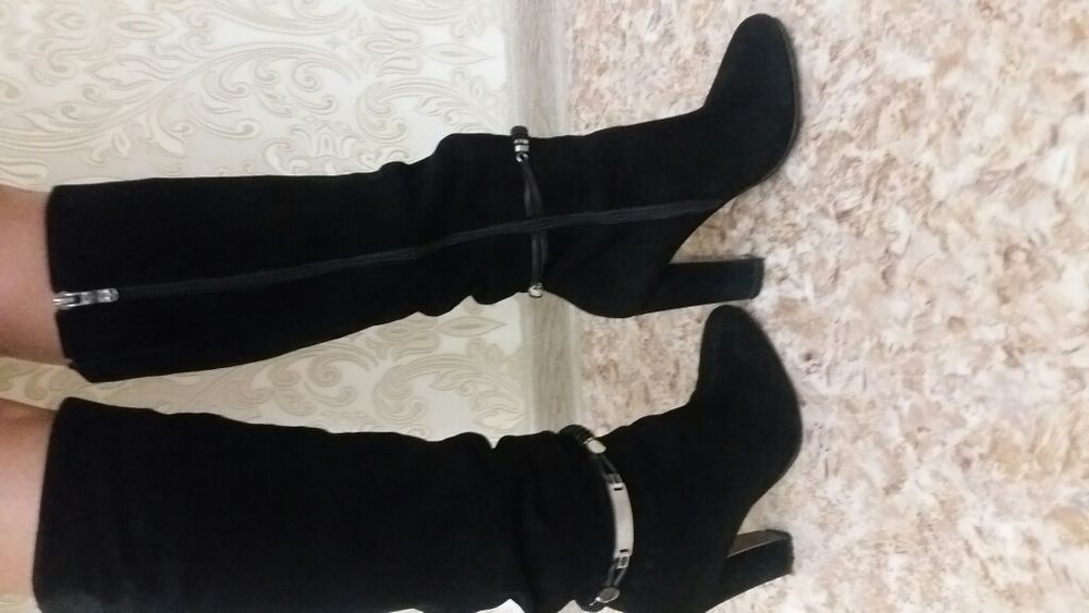 Продам зимние сапоги