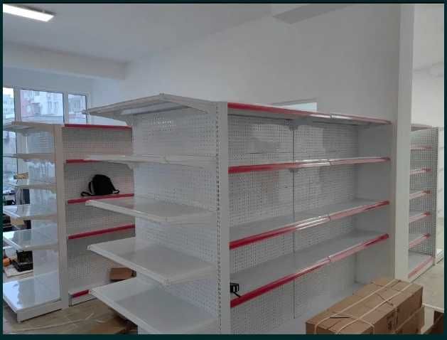 Почти нови търговски стелажи