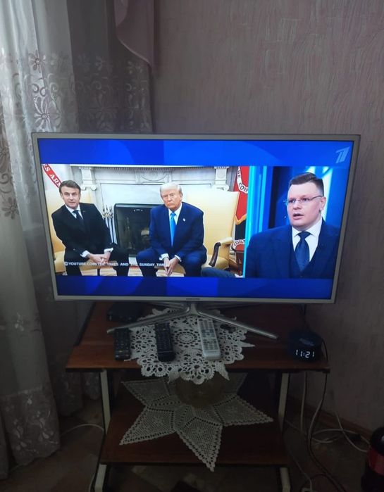 Смарт телевизор Samsung 120 см smart tv WiFi YouTube