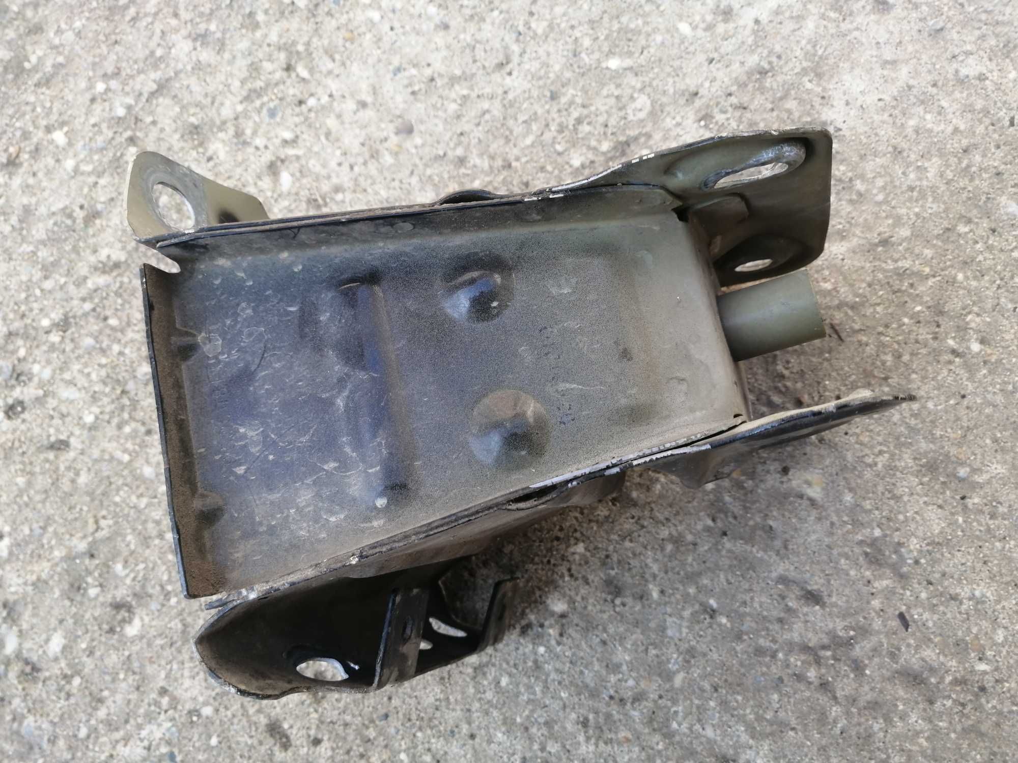 cap lonjeron Opel Astra H dreapta