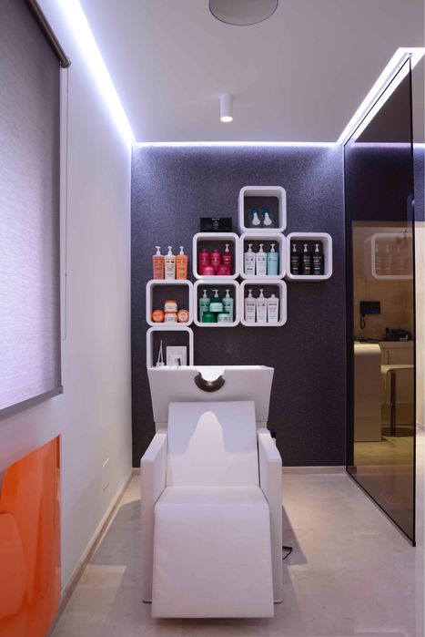 Vand mobilier salon infrumusetare