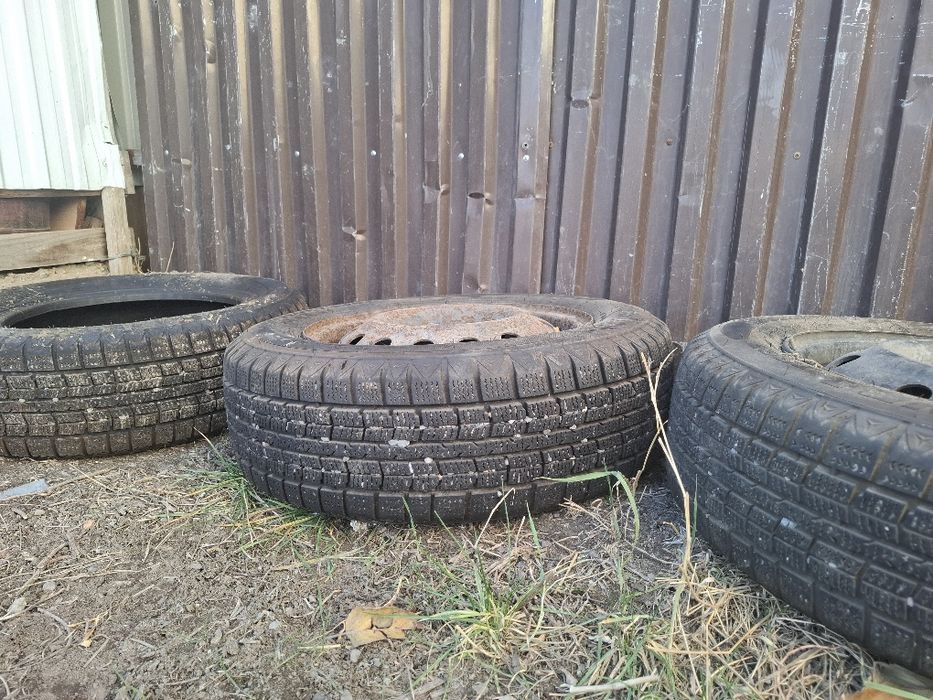 Шины зимние с дисками 4 в комплекте