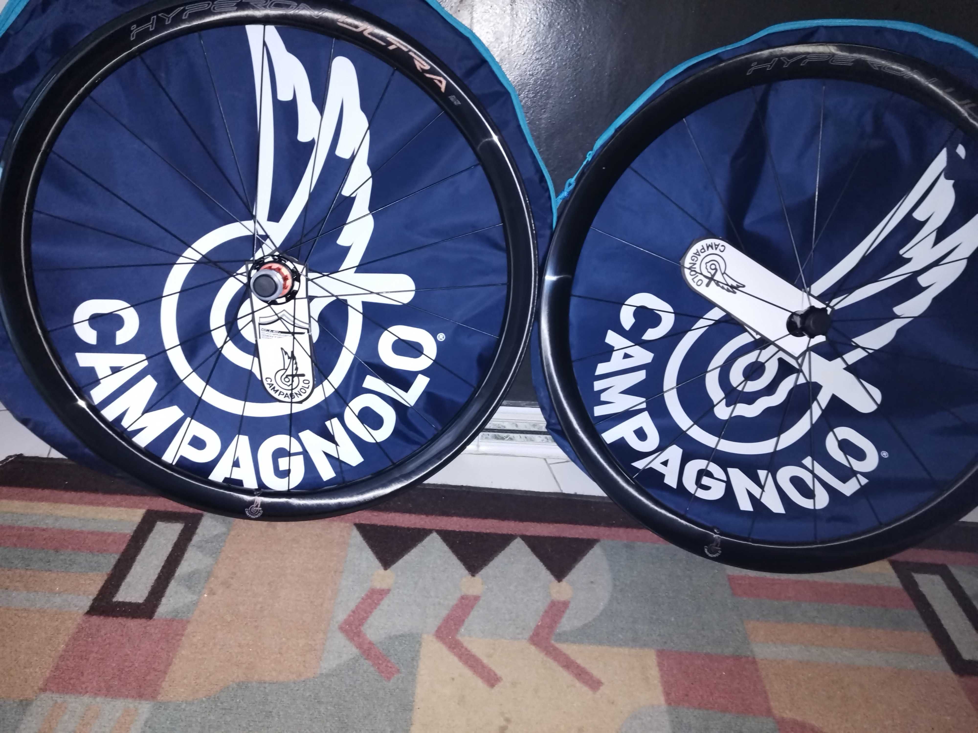 Campagnolo Hyperon Ultra 700C DB 2WF Carbon Wheelset