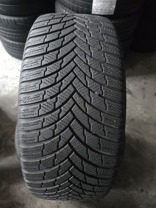Firestone 235/45 R18 98V MS iarnă