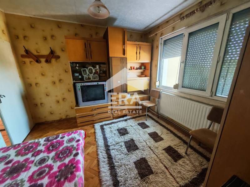 Продава се Тристаен апартамент в с. Калипетрово, Област Силистра - 79 кв.м за 602 €/кв.м - Снимка #4
