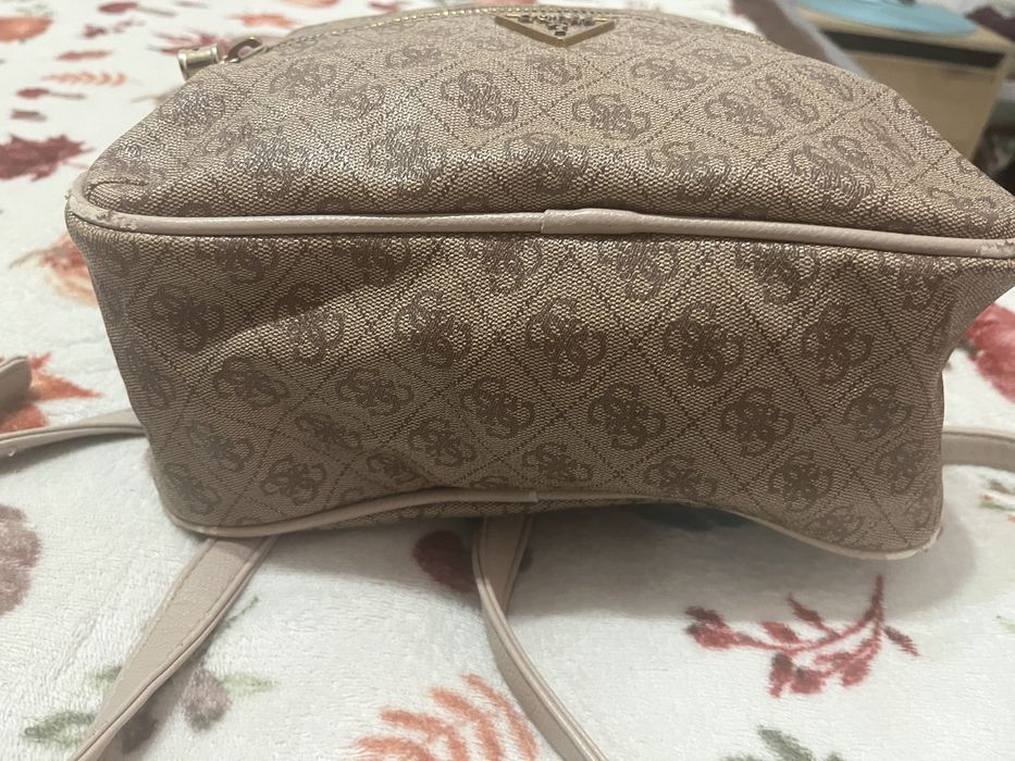 Оригинална раница Guess Manhattan II HWSG71 18330