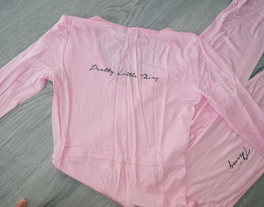 Pijama dama onesie noua PrettyLittleThing S