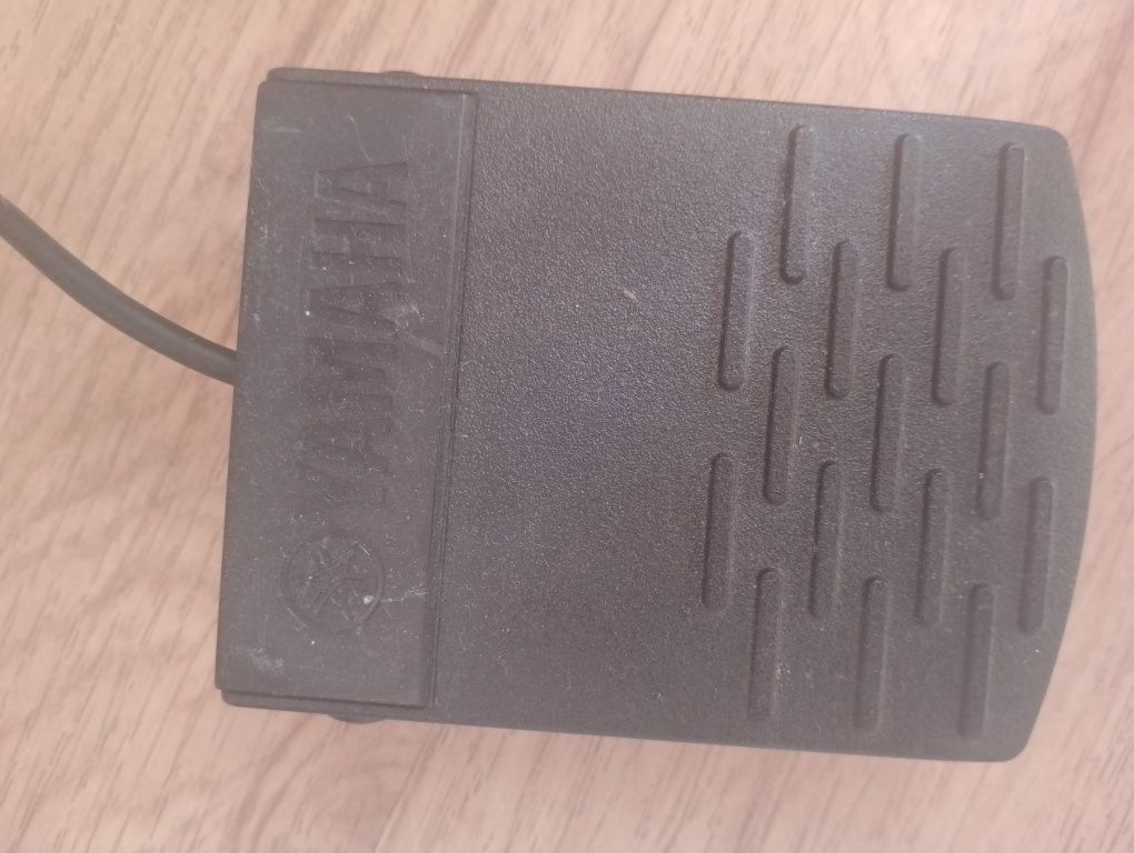 Синтезатор Yamaha MO8 - 88 клавиша