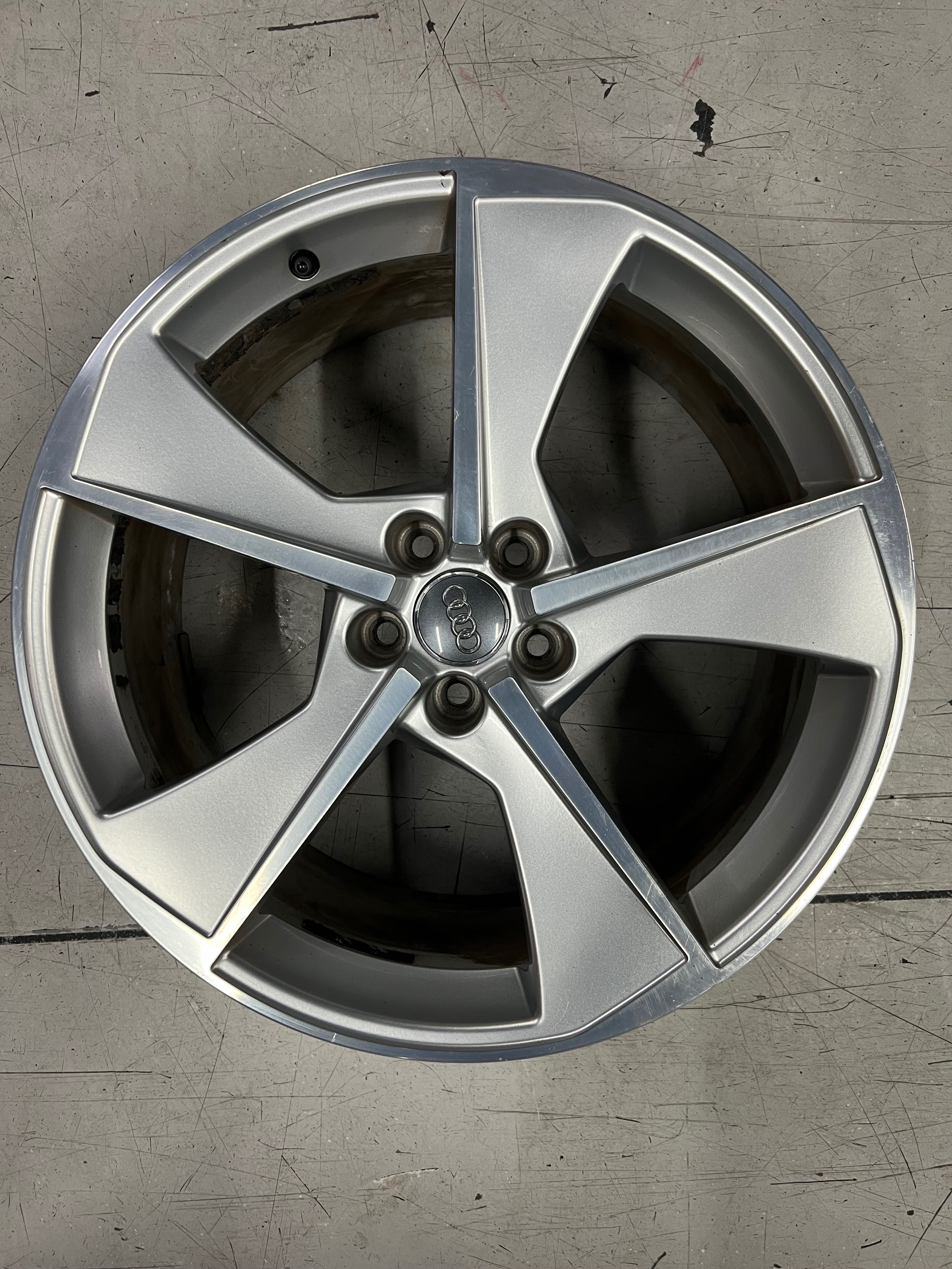 Jante originale Audi Q7, Q8, Q5 R20