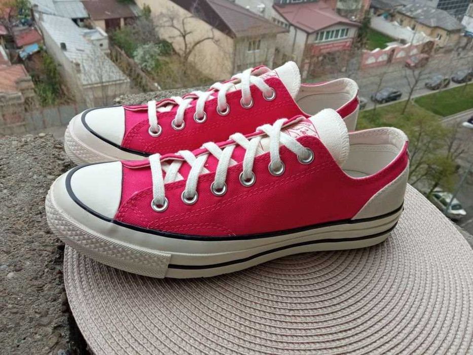 Converse All Star, marimea 39, UK 6 (24.5 cm) made in Vietnam.