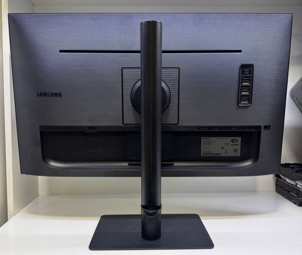 Samsung 27’’ 2K 60Hz Ideal sastyana