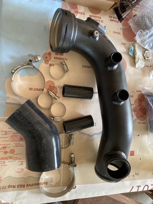 Charge pipe за N54 135i 335i e82 e83 e90/93