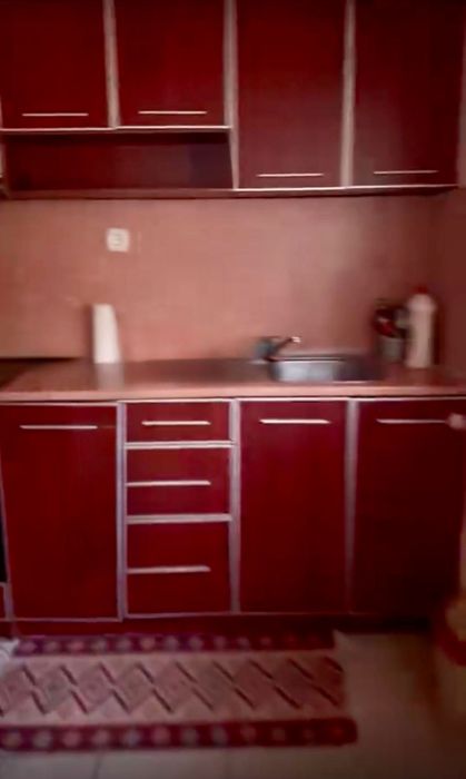 Просторна двуетажна къща с голям двор в с. Овчарово, общ. Търговище