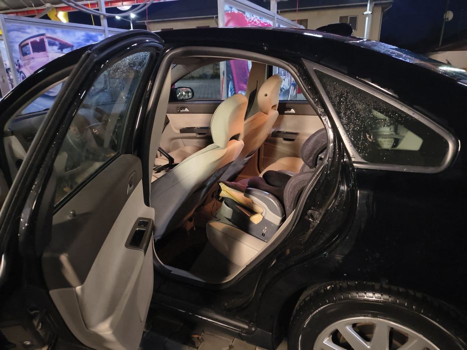 Volvo S40 2009 diesel capacitate 2000 , foarte puțin peste 300000km