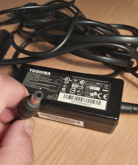 Incarcator/alimentator Toshiba