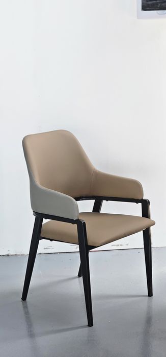 Scaune și fotolii moderne din stoc – Model 18 - livrare rapidă