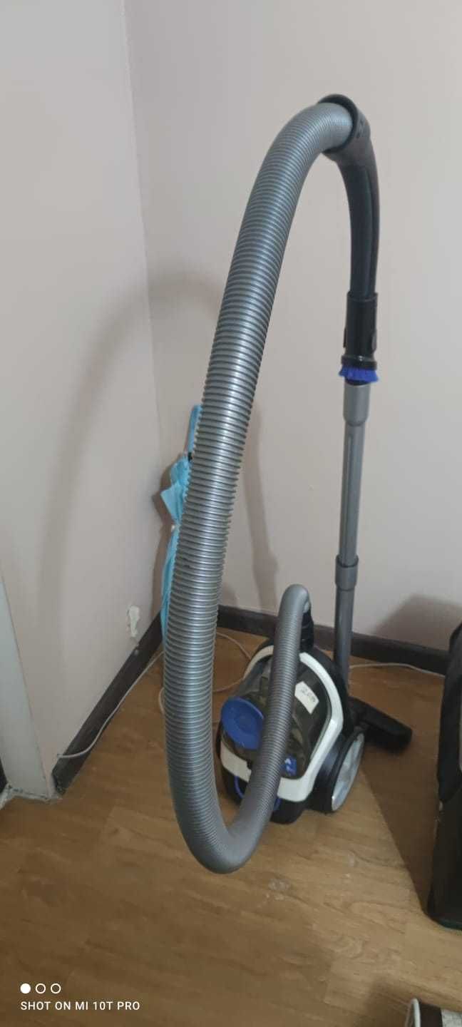 Пылесос PHILIPS Power Pro Compact