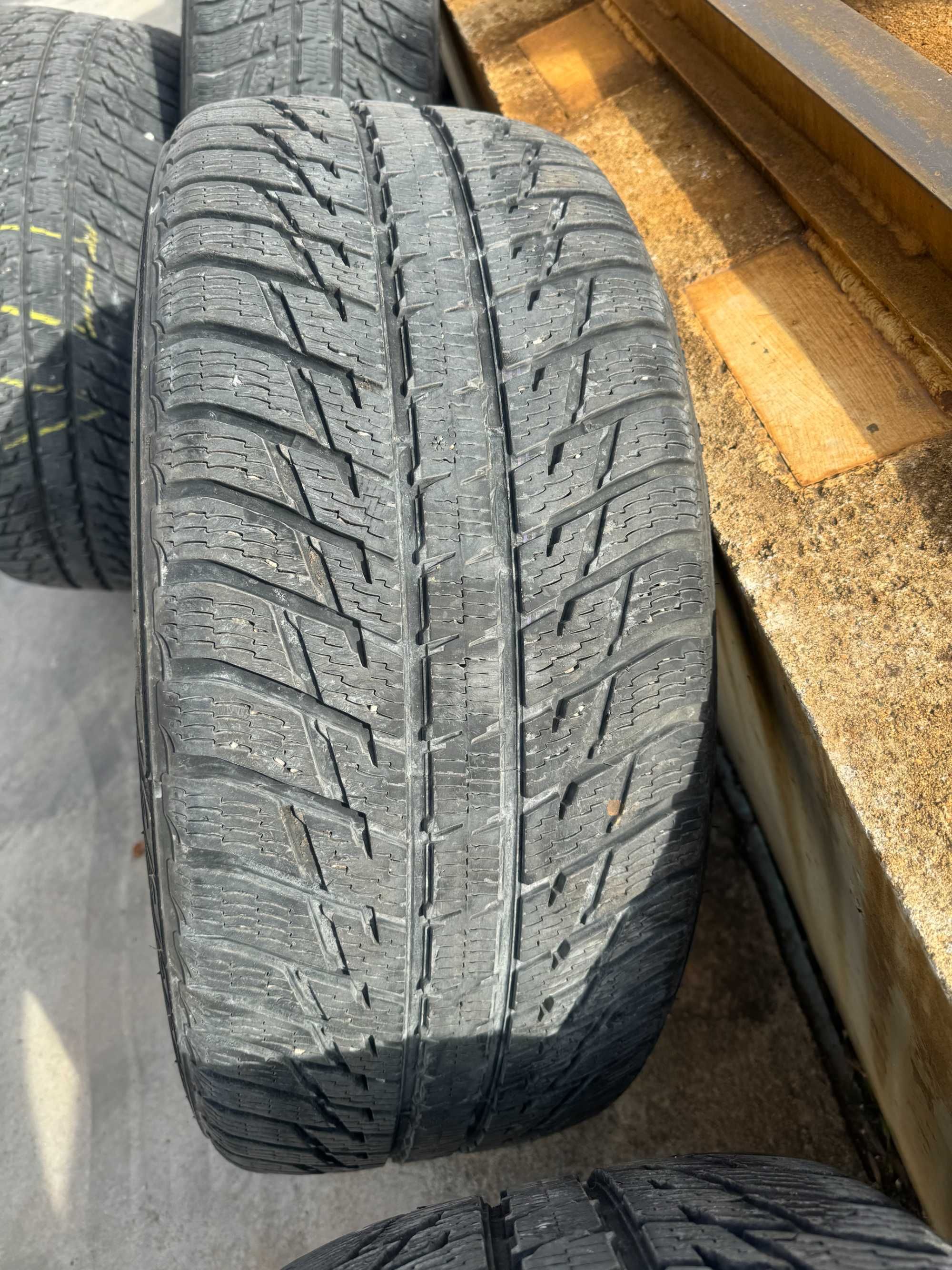 Зимни гуми NOKIAN 265/50/20
