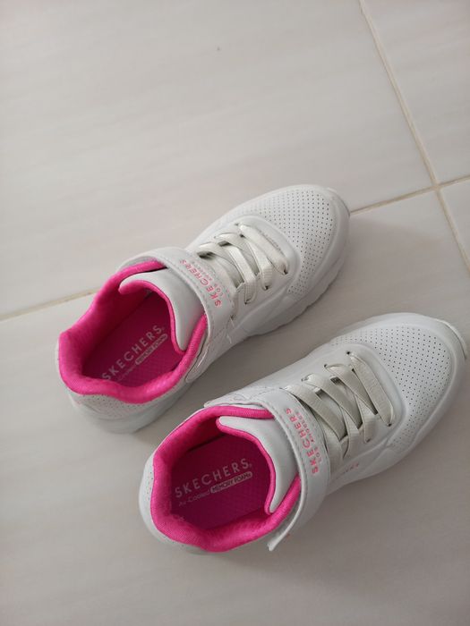 Adidași Skechers, mărime 32