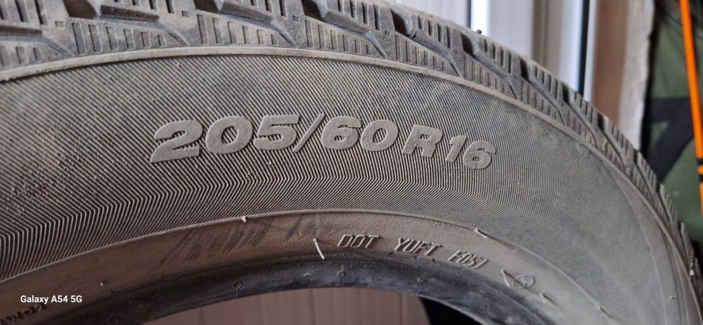 Продам резину на 16