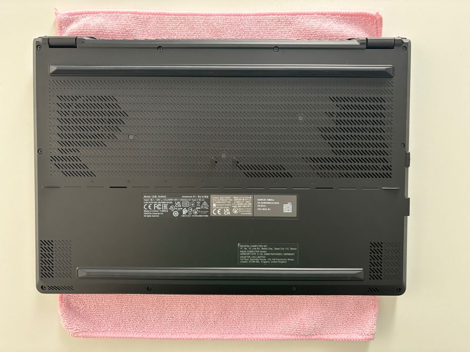 Laptop Gaming ASUS ROG Zephyrus M16 GU603ZX plus accesorii gaming