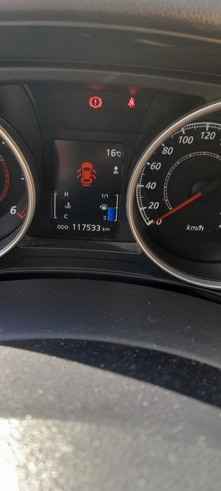 Vând Mitsubishi asx