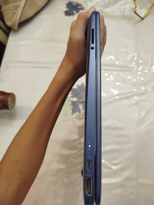 HP Noutbuk xolati yaxshi 8/256
