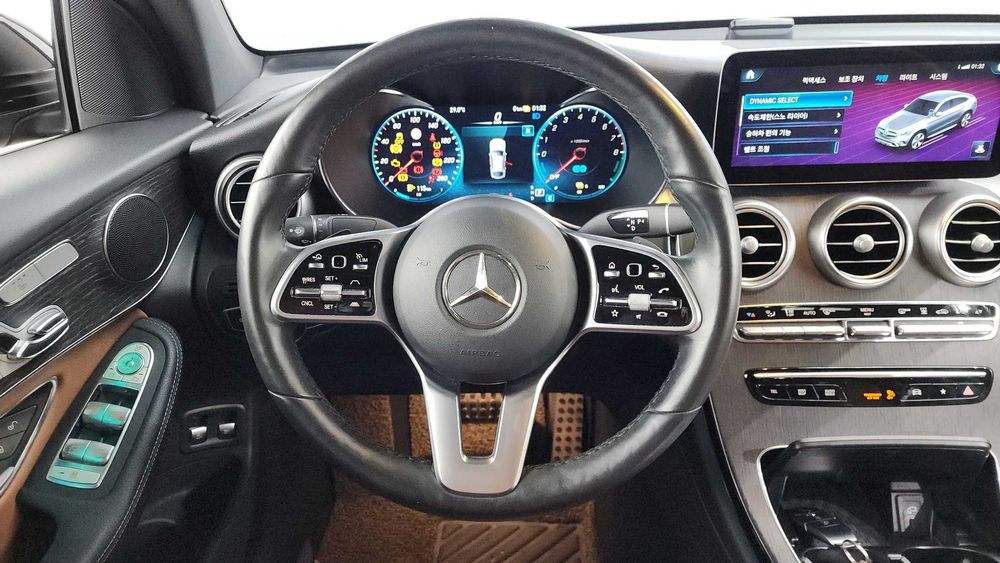 Mercedes-Benz GLC-Class GLC300e 4MATIC Coupe