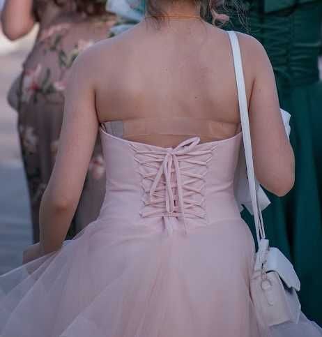 Бална рокля - нежно розово