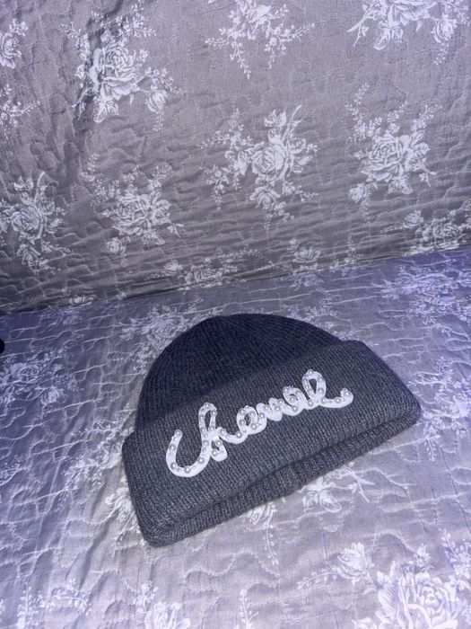 Fesuri/Beanies pentru femei