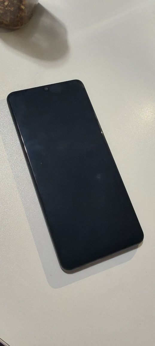 Samsung Galaxy A32,4g.          Încărcător+căști incluse in preț