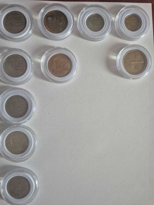 Стари банкноти и монети